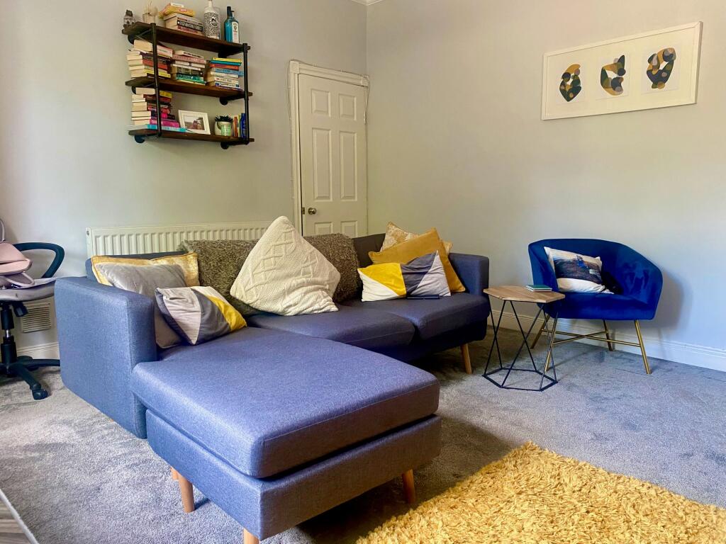 Open Plan Lounge &amp; Kitchen