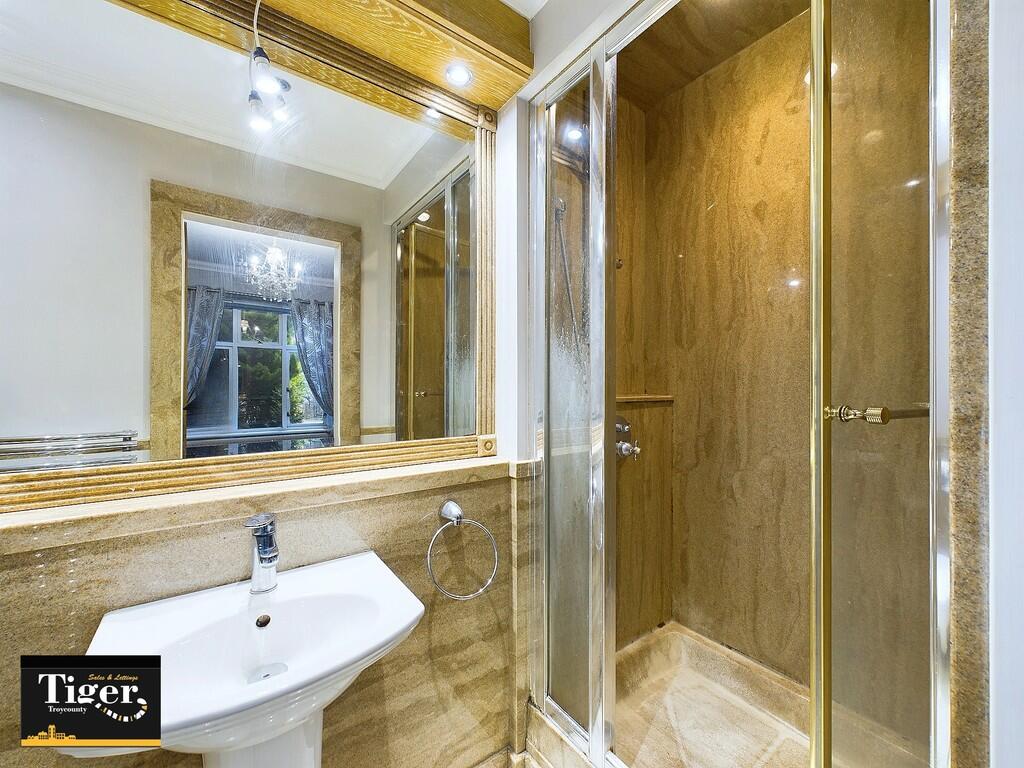 CAM03440G0-PR0242...