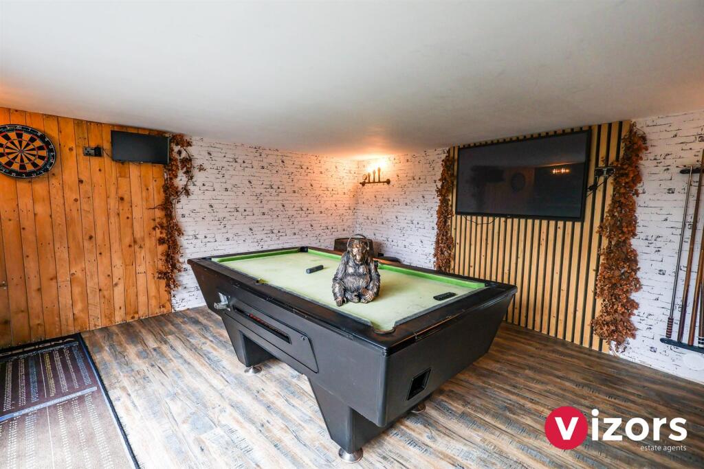 Games Room &amp; Bar