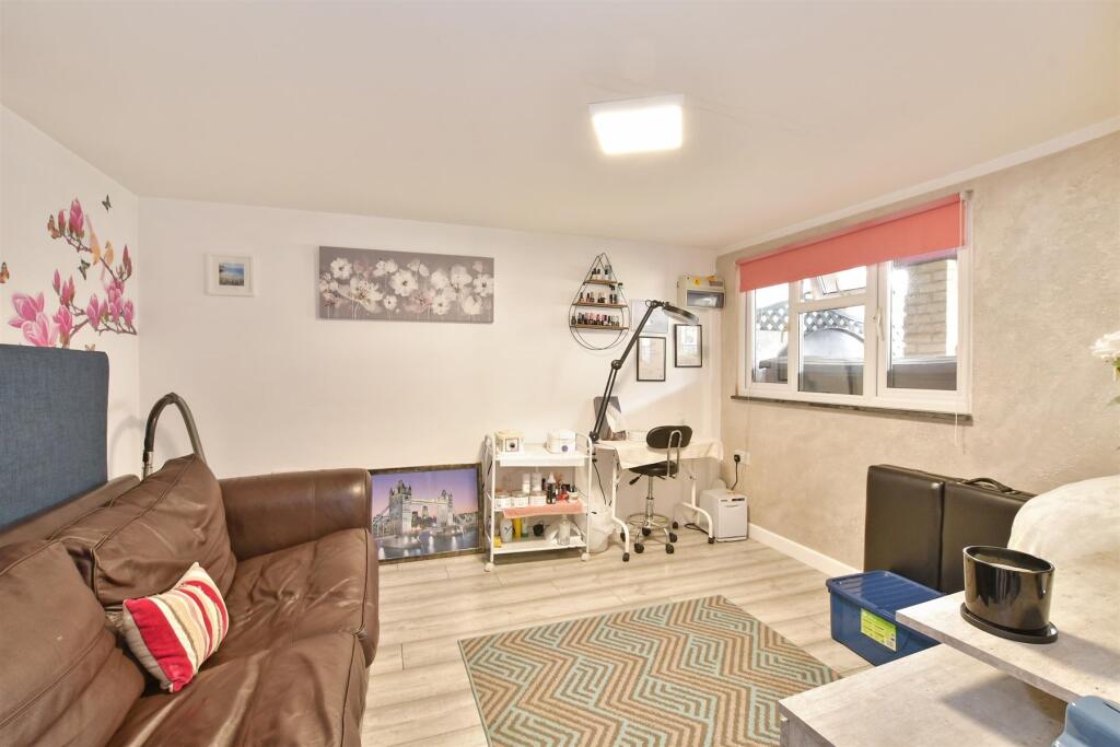 Workshop/Outbuildings