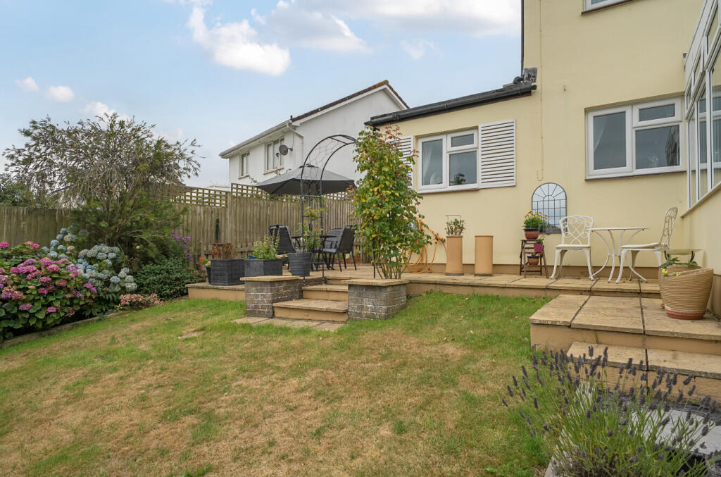 1335319-8-6895c81...