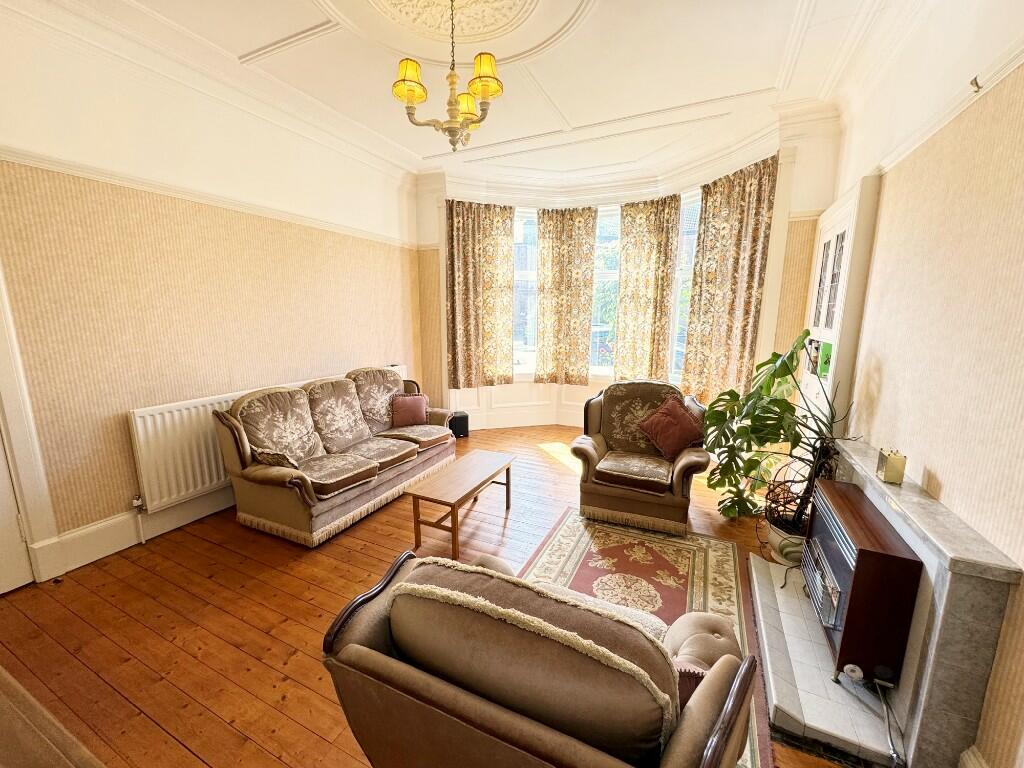 Lounge 2