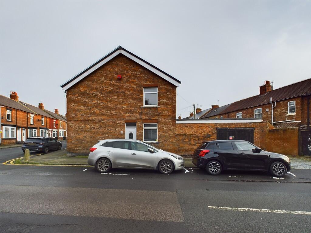 CAM01835G0-PR0131...