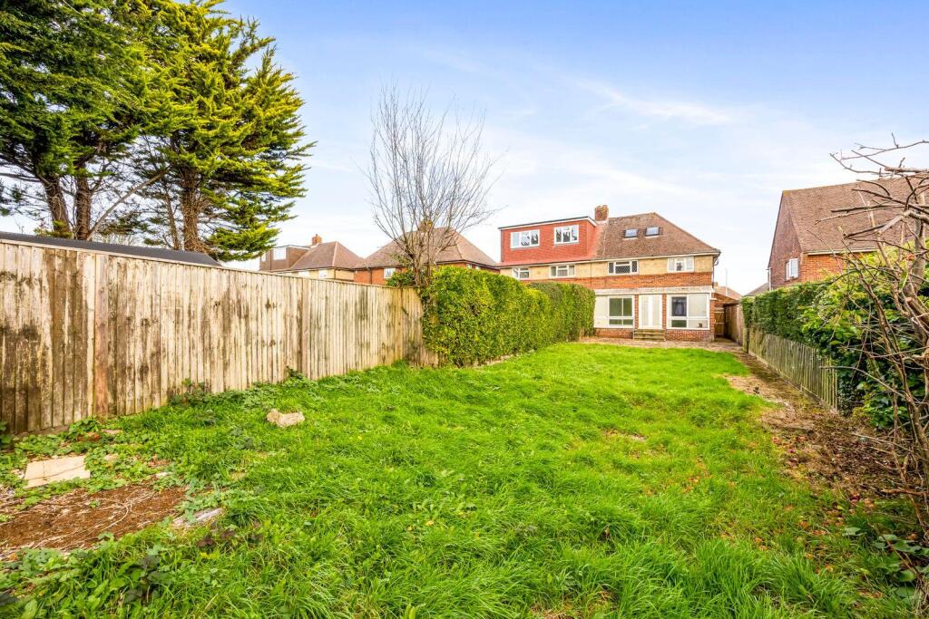 Amberley Drive 128 GARDEN AND REAR.jpeg