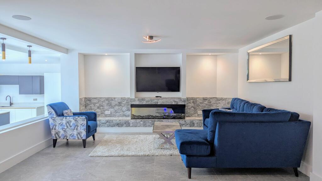 Dining/Family Room