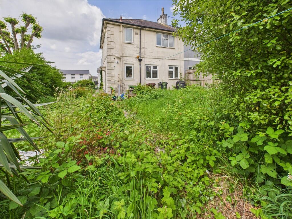 CAM03974G0-PR0151...