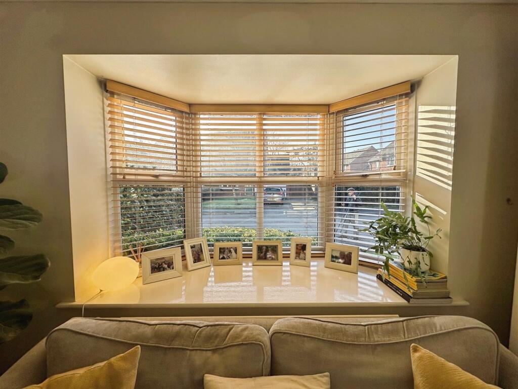 de14447e-7-4BE4-A86C-8EB1EE8F482D-1210-000000383C0