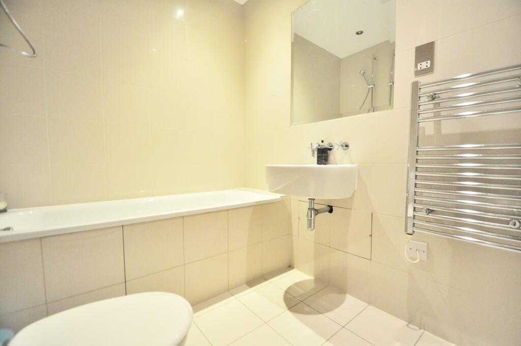 bathroom3