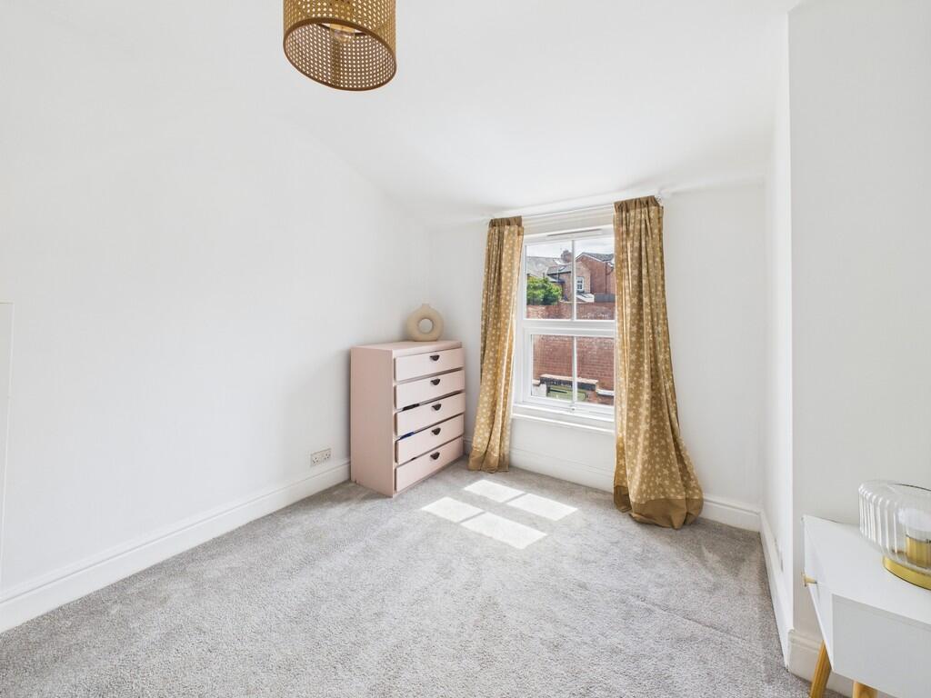 CAM02854G0-PR0420...