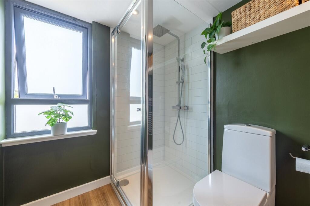 Lovedale Avenue 1389