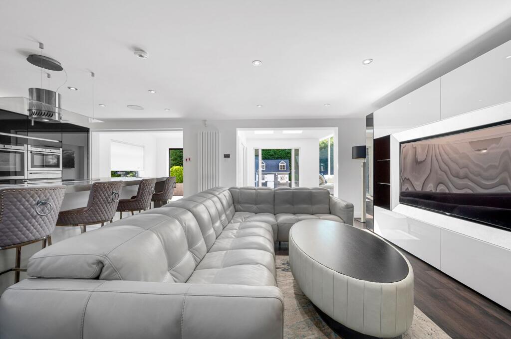 Kitchen-Dining-Family Room