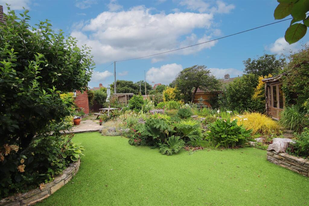 Garden 2.jpg