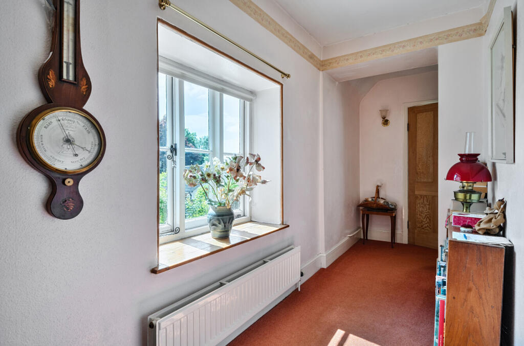 1295958-34-682876...