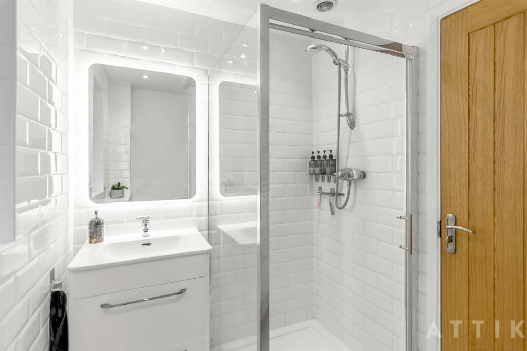 93 Dukes Drive Halesworth IP19 8TJ (14).jpg