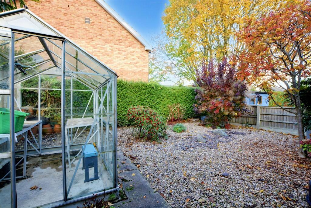 Rear Garden_1.jpeg