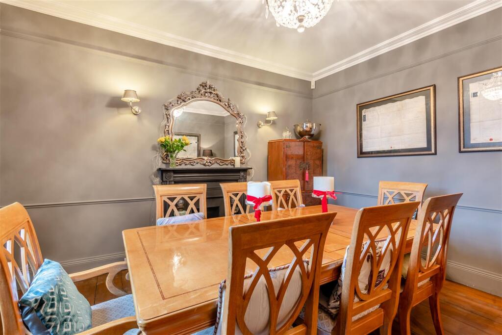8636185-interior13.jpg