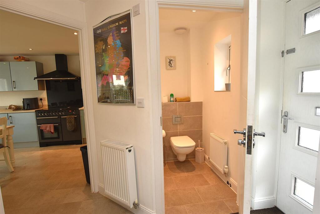 Cloakroom/WC