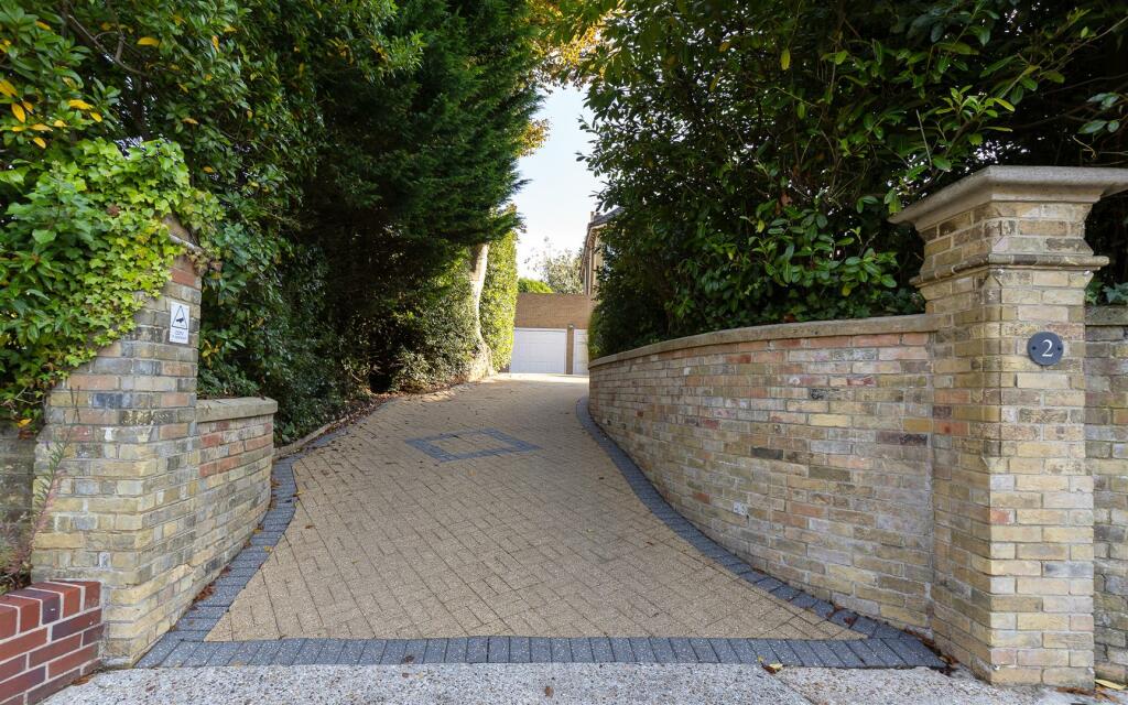 Driveway Entrance