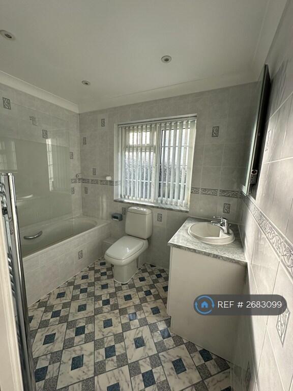 Upstairs Bathroom