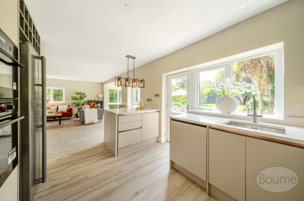 841c0ff0-8487-43b...