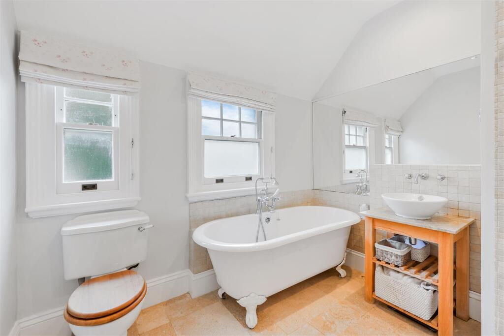 COLLEGE ROAD (15).jpg