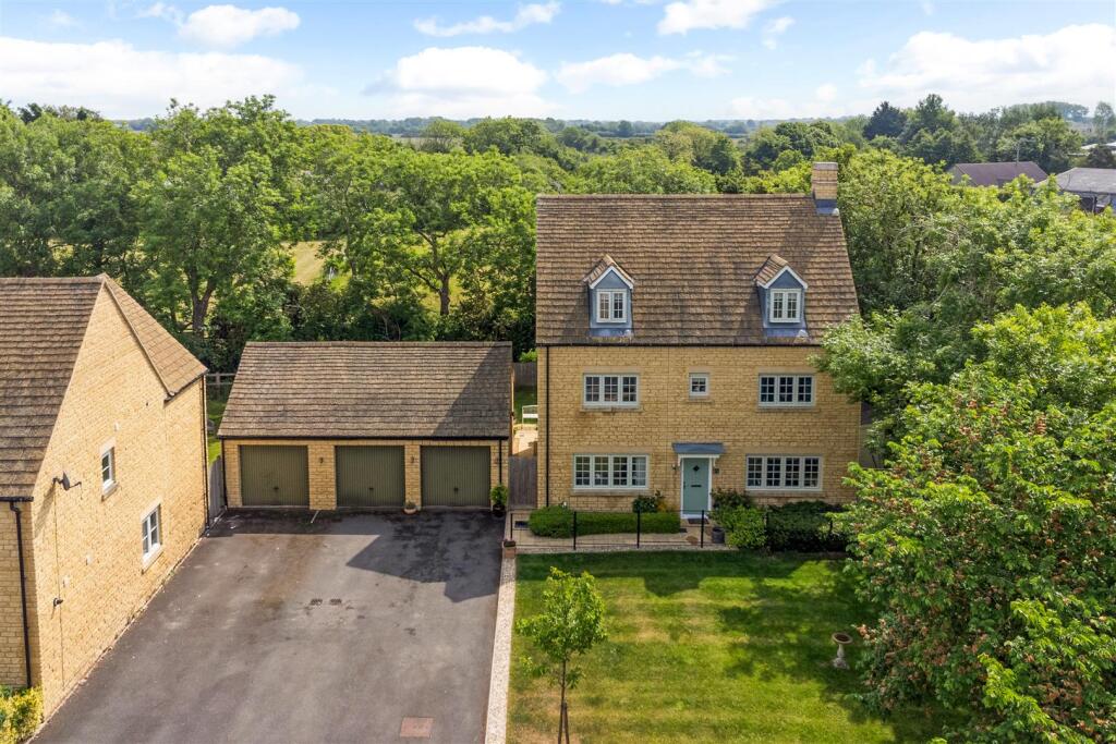 92548_21 June Lewis Way (1).jpg