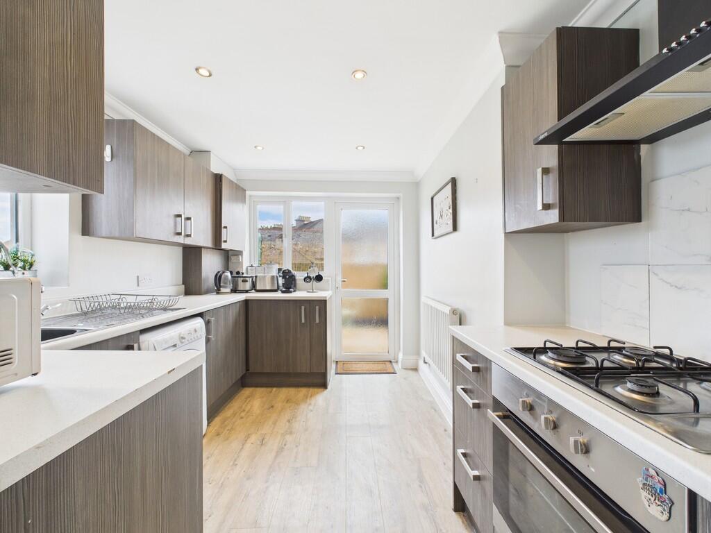 CAM02089G0-PR0504...