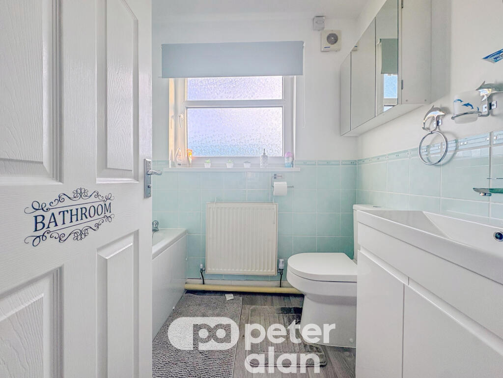 En-suite Bathroom