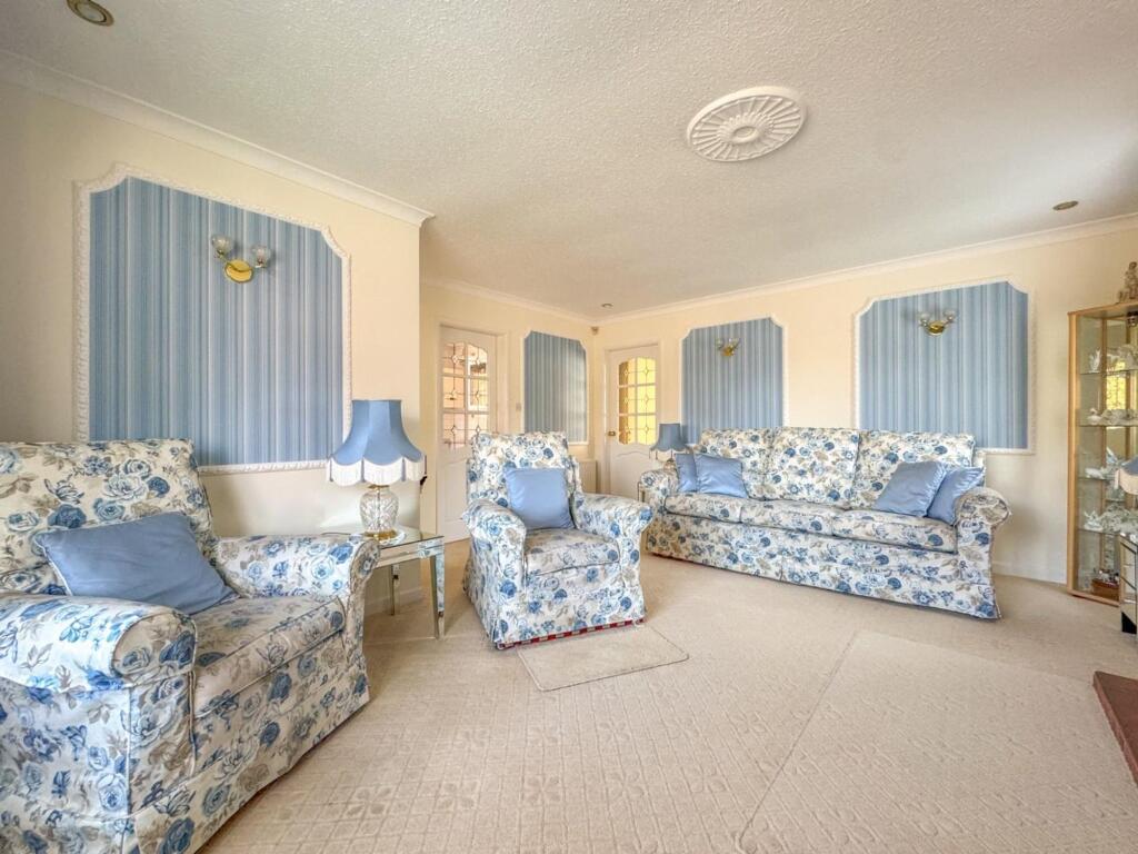 Lavenham Close, Nuneaton, CV11