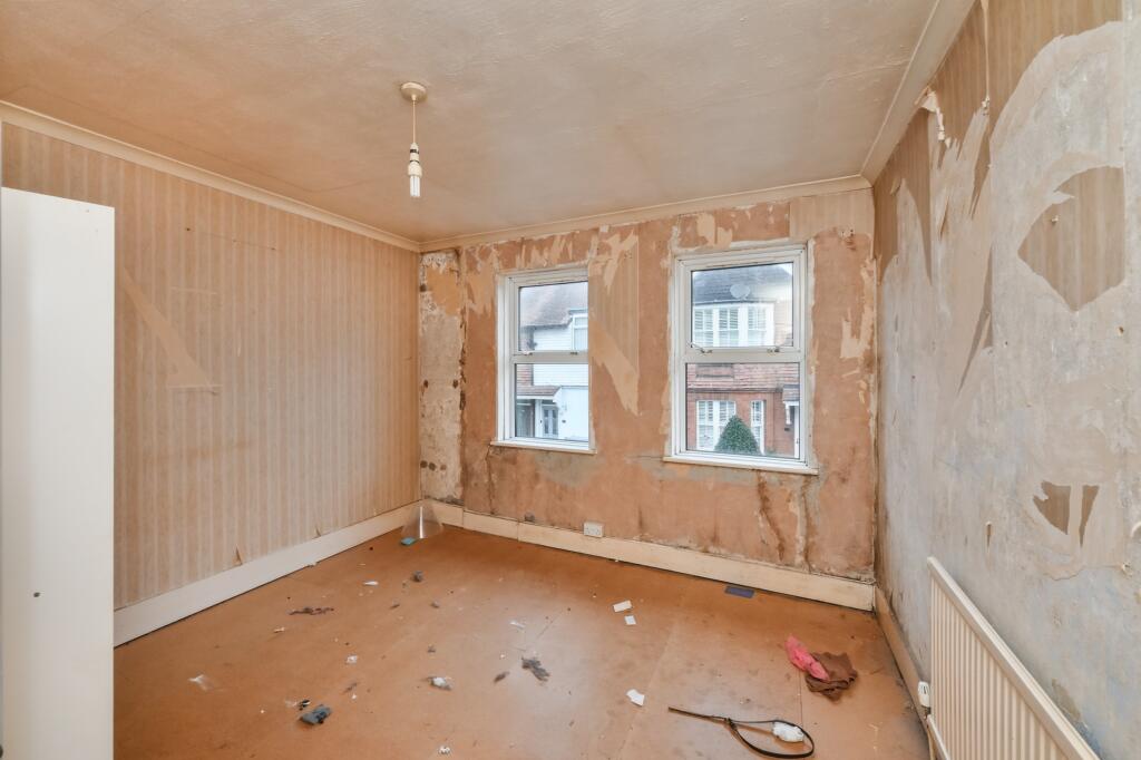 13 Roman Street, Hoddesdon, Hertfordshire, EN11 8JH