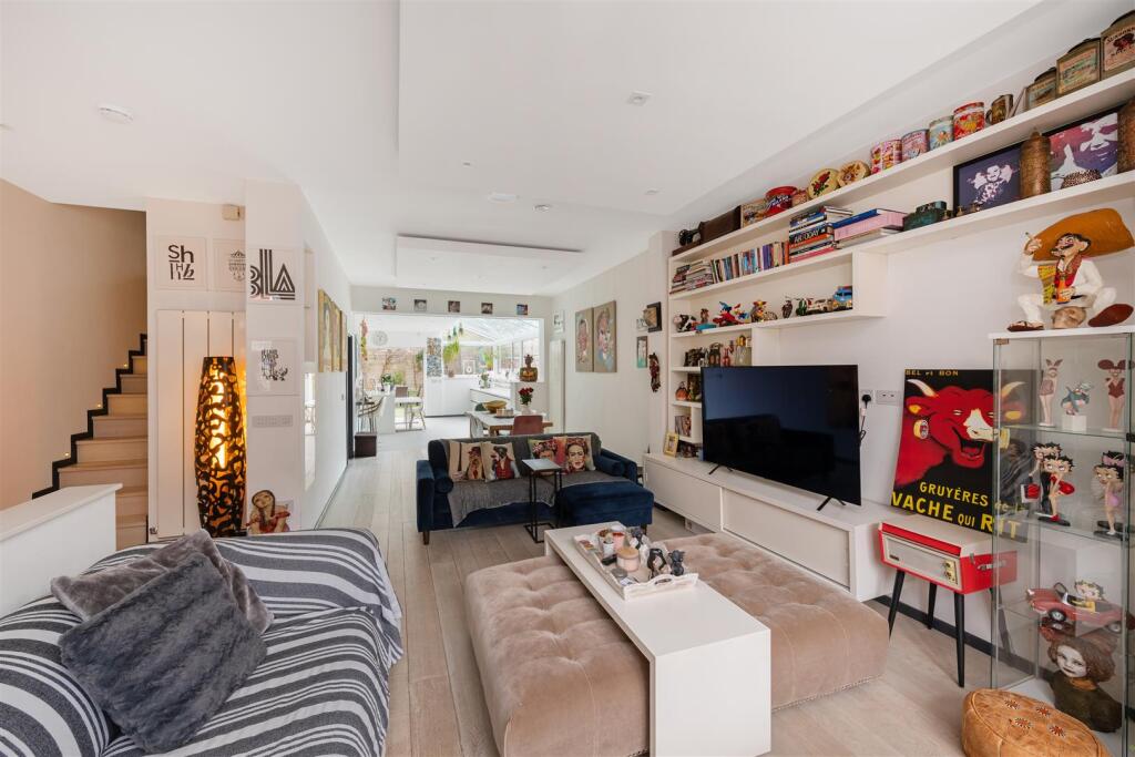 41 Ennismore Avenue Hi-4.jpg