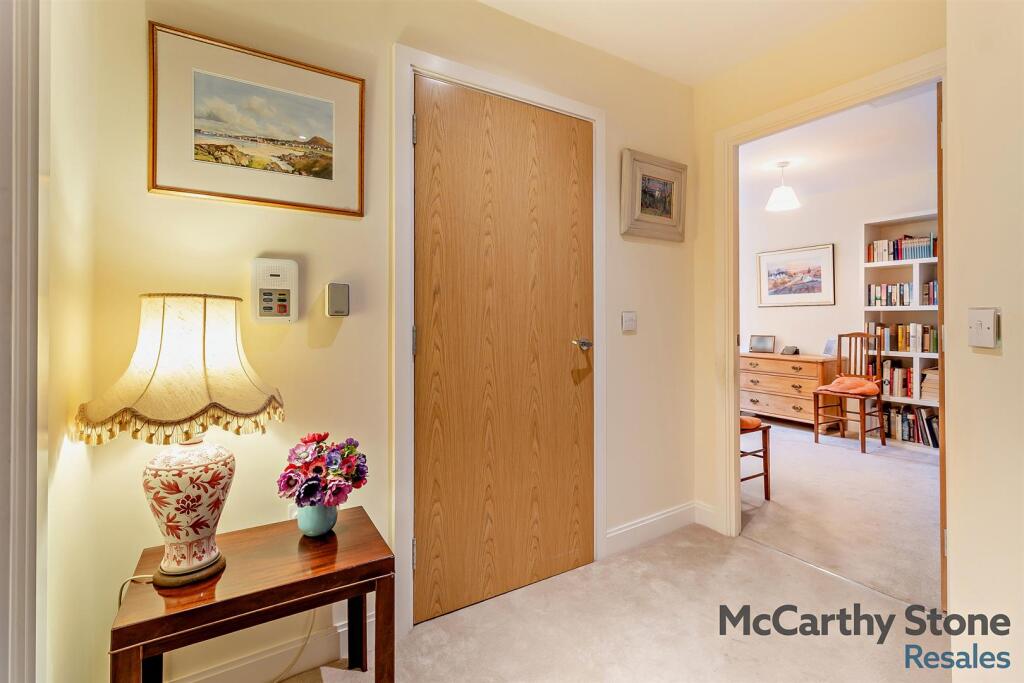 8667186-interior08-800.jpg