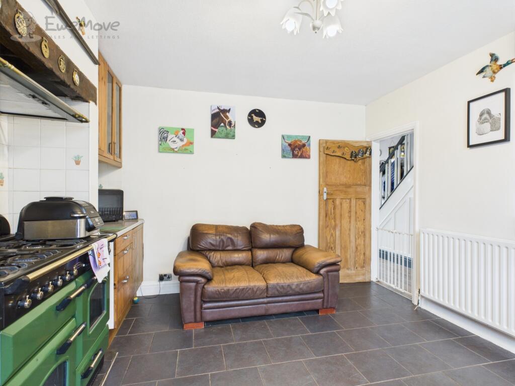 CAM05065G0-PR0009-STILL005