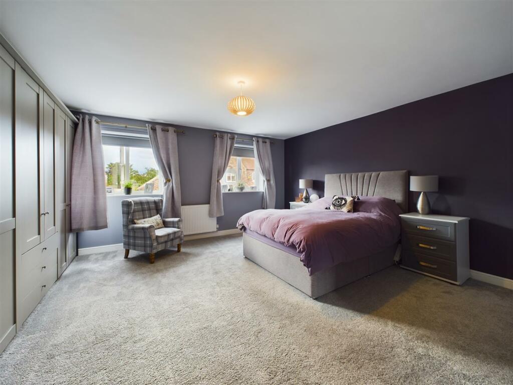 MASTER BEDROOM