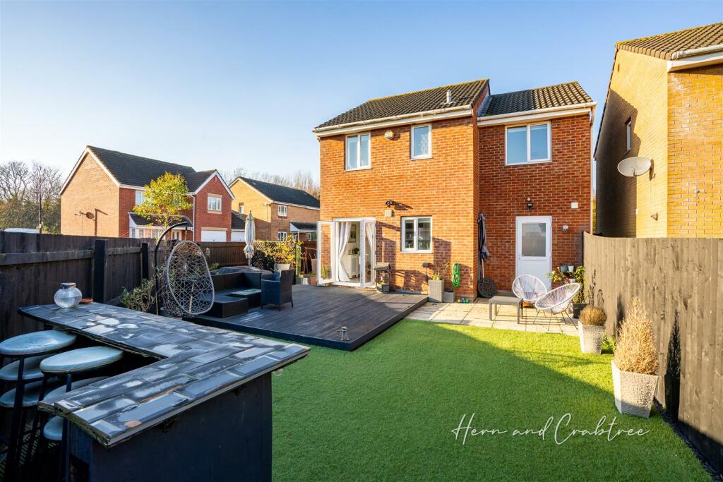 Hind Close, Pengam Green, HernCrabtree (10).jpg