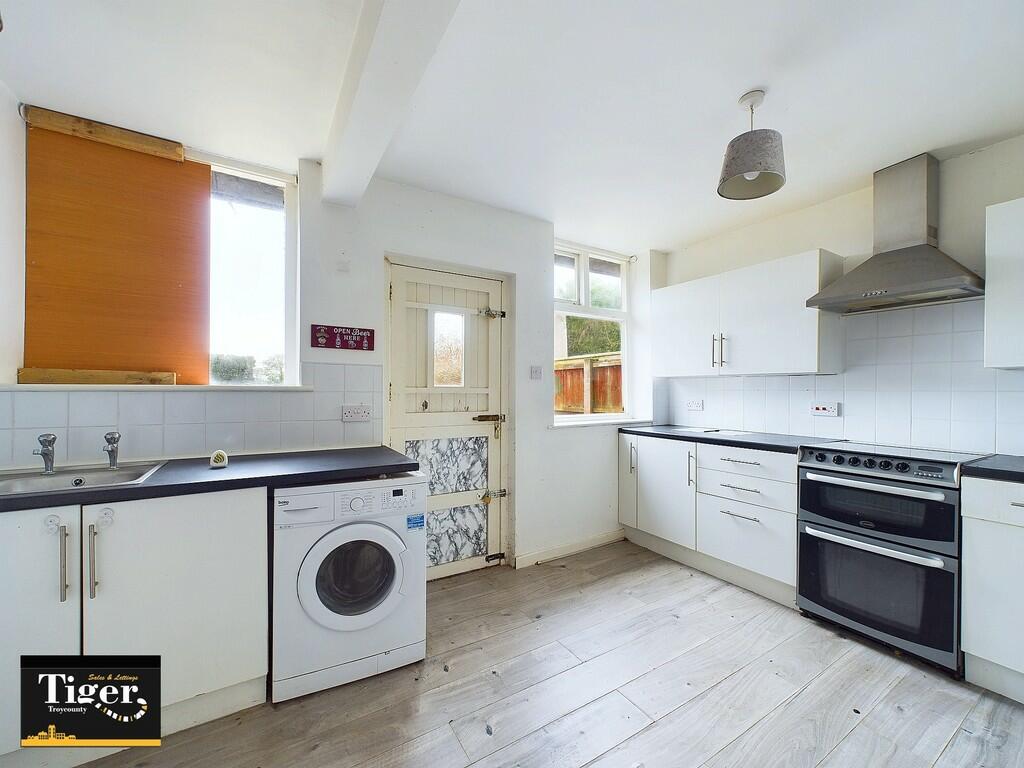 CAM02176G0-PR0436...