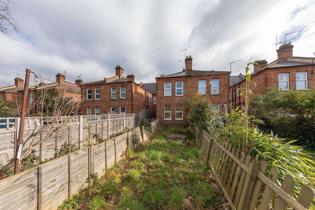 Badlis Road E17