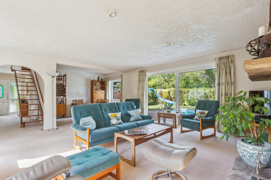 Living/ Dining