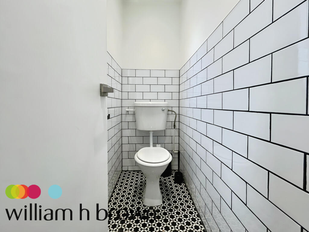 Cloakroom/wc