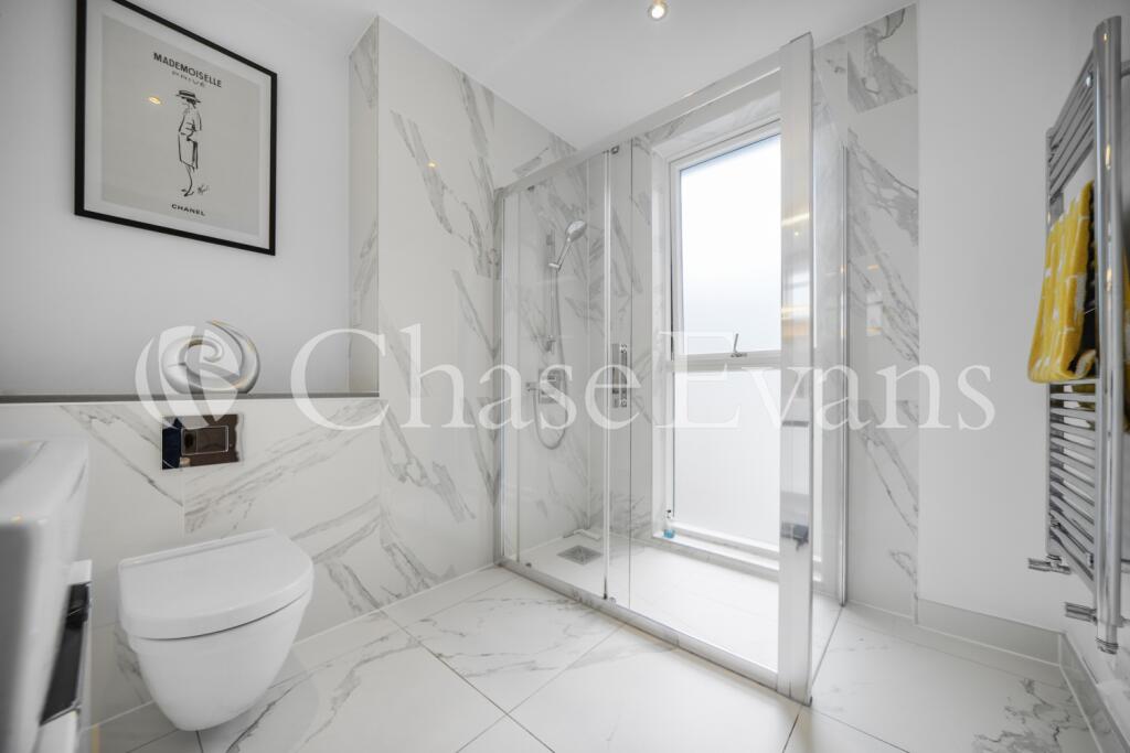 Hand Axe Yard, St Pa