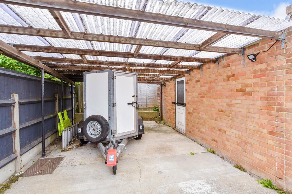 Driveway/Parking