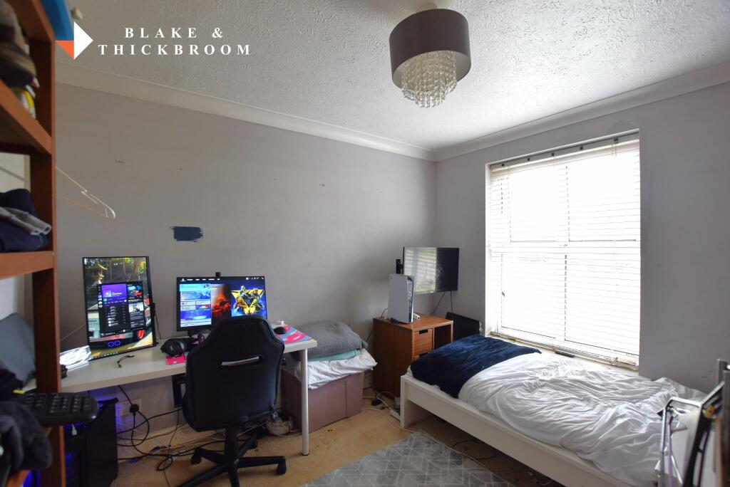 DINING ROOM / BEDROOM FIVE