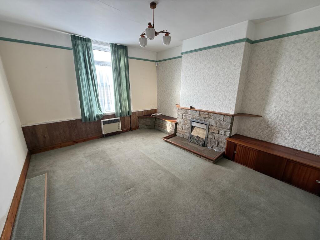 Lounge 2