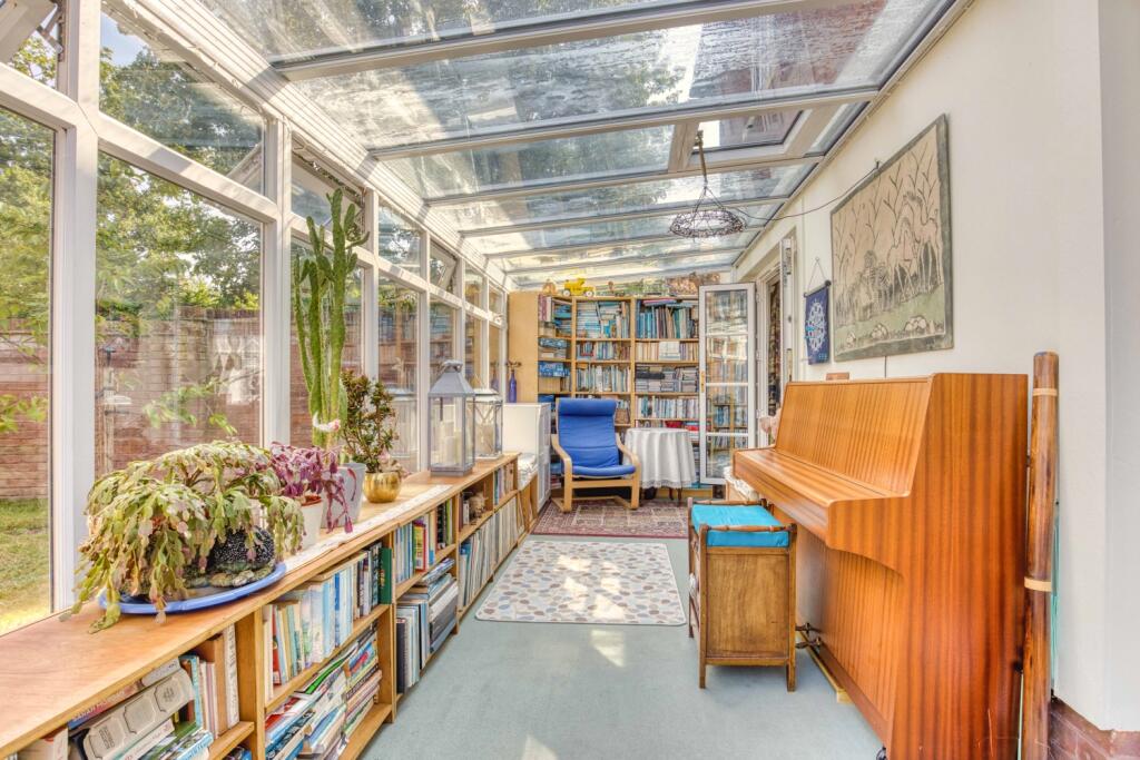 Ewemove Taunton - Graham Way (21)