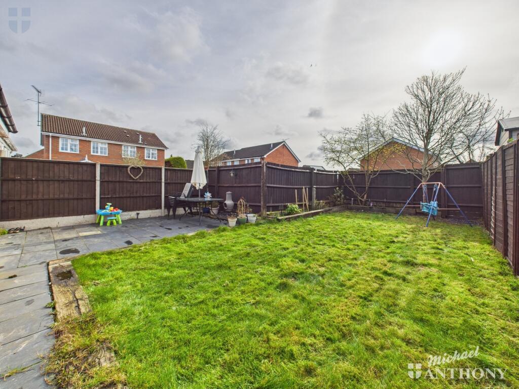 CAM03852G0-PR0206-STILL026