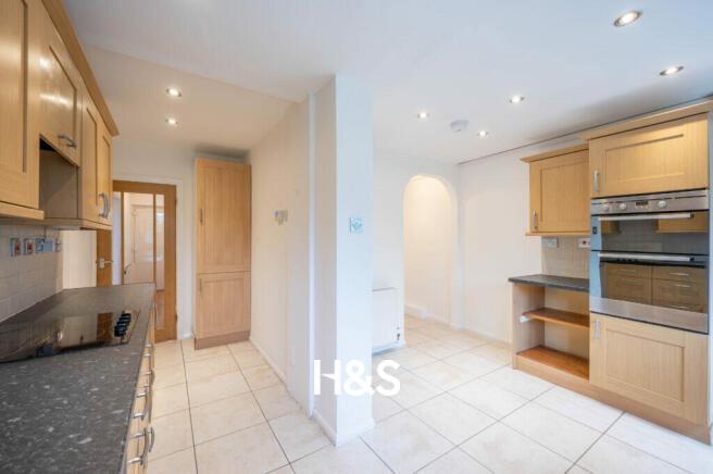 250 brandwood road - kitchen 3.jpg