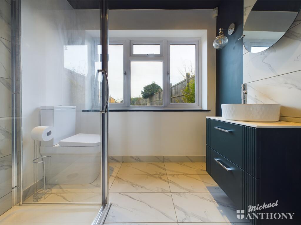 CAM02773G0-PR0237-STILL013