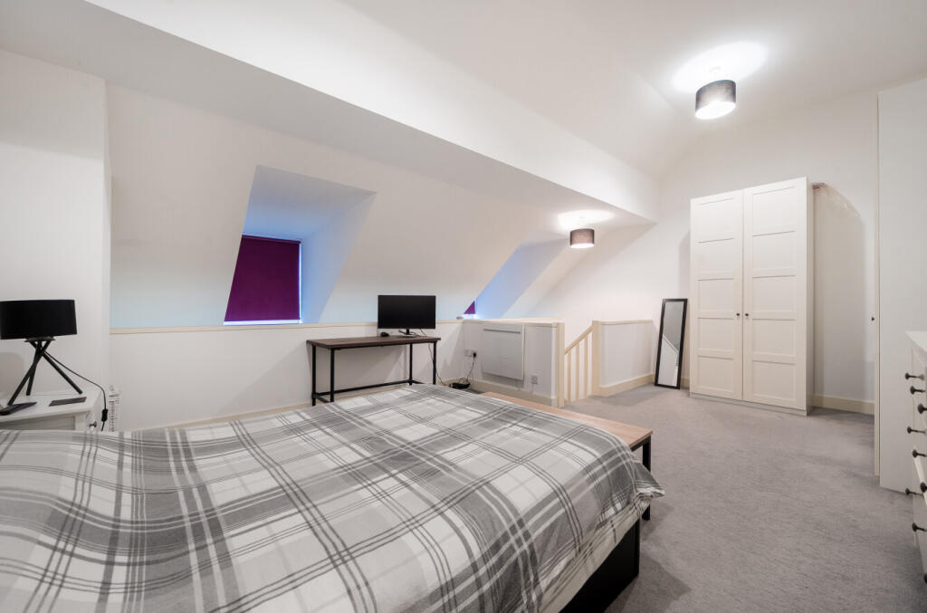 1362987-15-68f663...