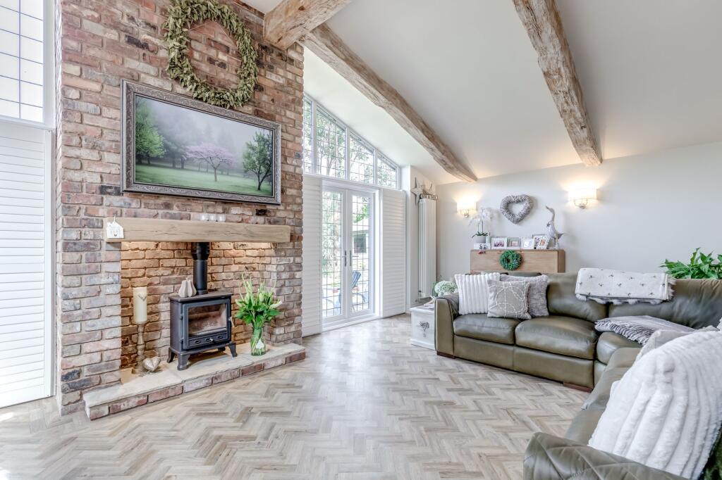 Lounge / Diner / Kitchen