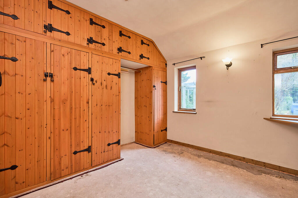 Edward Knight 202...